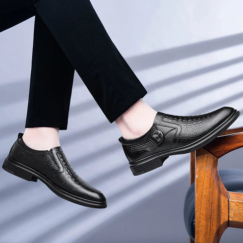 Men's Casual Leather Shoes Comfortable Slip-On Design for Business and Everyday Wear